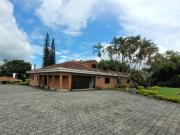 Casa de campo de alto standing de 7 dormitorios en venta...