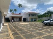 Casa de campo de alto standing de 7 dormitorios en venta...