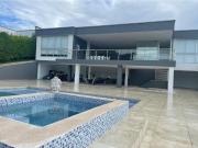 Casa de campo de alto standing de 7 dormitorios en venta...