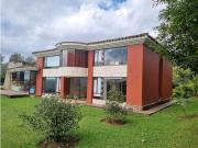 Casa de campo de alto standing de 7 dormitorios en venta...