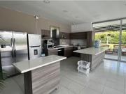 Casa de campo de alto standing de 8 dormitorios en venta...
