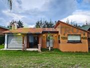 CASA DE CAMPO en LAGO de PÁTZCUARO, con ALBERCA