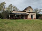 Casa de Campo en un hermoso Lote de 1 ha