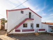 Casa de campo espaçosa com 3 quartos e estúdio no rio... Casa de campo espaçosa com 3 quartos e estúdio no rio...