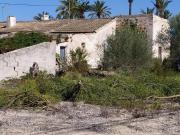 CASA DE CAMPO PARA REFORMAR LAS VALLAS