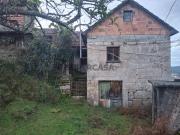 Casa de Campo para Remodelar, em Pedra