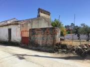 Moradia T2 a recuperar