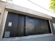 Casa de categoria, 1 año de antiguedad, 3 dorm, coch x 2