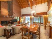 Casa de categoría 800m2. a la venta en Aldo Bonzi APTA...