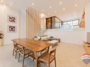 CASA DE CATEGORIA EN ALMAGRO 4 DORMITORIOS