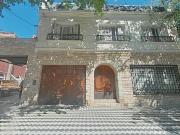 CASA DE CATEGORÍA EN VENTA 5TA SECCIÓN CUATRO...
