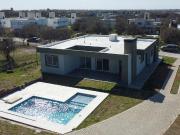 Casa de Categoría en Venta en Alta Gracia Country Golf Casa de Categoría en Venta en Alta Gracia Country Golf