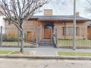 CASA DE CATEGORIA MÁS DEPARTAMENTO EN URCA