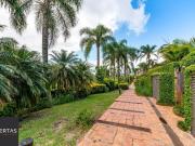 Casa de Condomínio em Santa Tereza