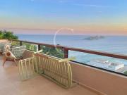 Casa de Condomínio à Venda com 5 quartos, 626m²