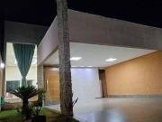 Casa de Condomínio 3 Suítes a venda, Jockey Clube! Com...