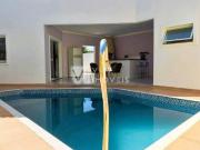 Casa de Condomínio à venda, 3 quartos, 3 suítes, 4...