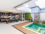 Casa de Condomínio à venda, 3 quartos, 3 suítes, 4...