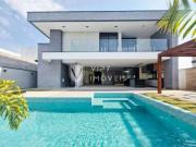 Casa de Condomínio à venda, 4 quartos, 4 suítes, 4...