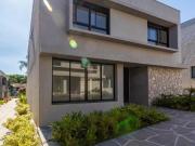 Casa de Condomínio à venda, 845 m² por com 4 Quartos e 5...