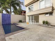 Casa de condomínio, à venda com 4 suítes, piscina,...