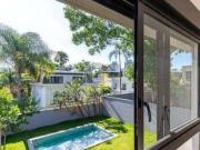 Casa de Condomínio à venda na Chácara Santo Antônio, 4...