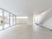 Casa de Condomínio à Venda no Jardim Cordeiro 4 Suítes 4...