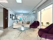 Casa de condomínio com 220 m², 4 quartos sendo 4 suítes...