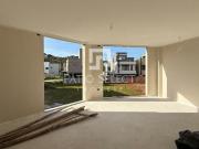 Casa de condomínio com 223 m², 3 quartos sendo 3 suítes... Casa de condomínio com 223 m², 3 quartos sendo 3 suítes...