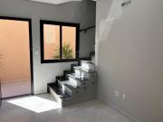 Casa de Condomínio com 2 Dormitórios na Ocian!