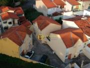 Casa de Condomínio com 2 Quartos à venda, 74 m² por R$...