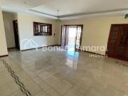 Casa de Condomínio com 322 m² e 4 Quartos, em Sousas...