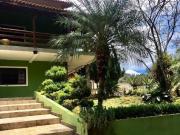 Casa de Condomínio com 3 Quartos, 4 banheiros e 9 Vagas...