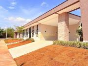 Casa de Condomínio com 3 Quartos à venda, 201 m² por R$...