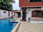 Casa de Condomínio com 3 Quartos à venda no Jardim Las...