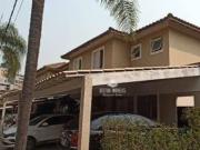 Casa de Condomínio com 3 Quartos e 3 banheiros à Venda,...