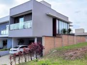 Casa de Condomínio com 3 Quartos e 3 banheiros à Venda,...