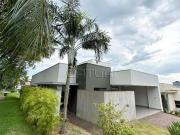 Casa de Condomínio com 3 Quartos e 3 banheiros à Venda,...