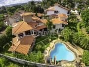Casa de Condomínio com 3 Quartos e 3 banheiros à Venda,...