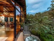 Casa de Condomínio com 3 Quartos e 4 banheiros à Venda,...