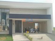 Casa de Condomínio com 3 Quartos e 4 banheiros à Venda,...