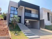 Casa de Condomínio com 3 Quartos e 5 banheiros à Venda,...