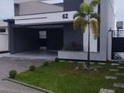Casa de Condomínio com 3 Quartos e 5 banheiros à Venda,...