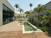 Casa de Condomínio com 3 Quartos e 5 banheiros à Venda,...