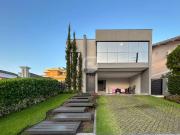 Casa de Condomínio com 3 Quartos e 5 banheiros à Venda,...