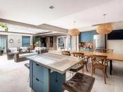 Casa de Condomínio com 3 Quartos e 5 banheiros à Venda,...