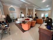 Casa de Condomínio com 3 Quartos e 5 banheiros à Venda,...