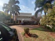Casa de Condomínio com 3 Quartos e 7 banheiros à Venda,...