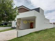Casa de Condomínio com 3 quartos sendo 1 suíte à venda,...