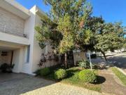 Casa de Condomínio com 3 quartos sendo 2 com suítes à...